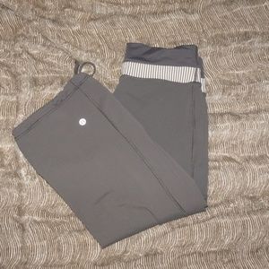 Lululemon CropS Grey 6 Cinch hem